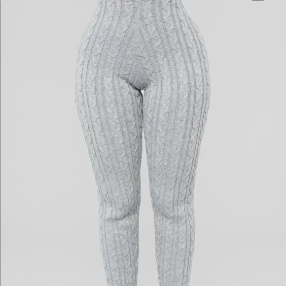 Gray knitted leggings - Picture 2 of 4